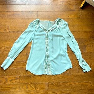 Elizabeth and James woman’s blouse size medium, 100% silk chiffon, dressy